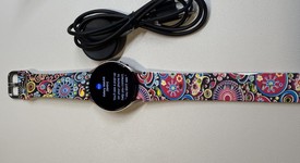 Good
													Samsung Galaxy Watch5 - Unlocked, Gold, 40mm, photo 5 of 6