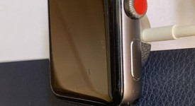 Fair
													Apple Watch Series 3 42mm - Unlocked, Gray, A1861, Aluminum, photo 4 of 8