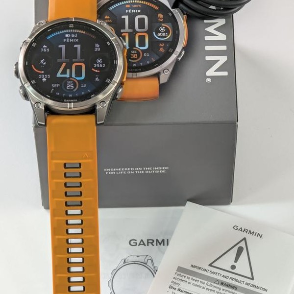 Garmin Fenix 8 - Sapphire, AMOLED
