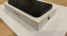 Mint
													Apple iPhone 13 - Unlocked, Midnight, 128 GB, A2482, photo 5 of 8