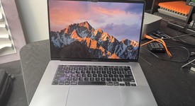 Good
													MacBook Pro 2019 - 16" - I9, Silver, 1 TB, 64 GB, photo 1 of 6
