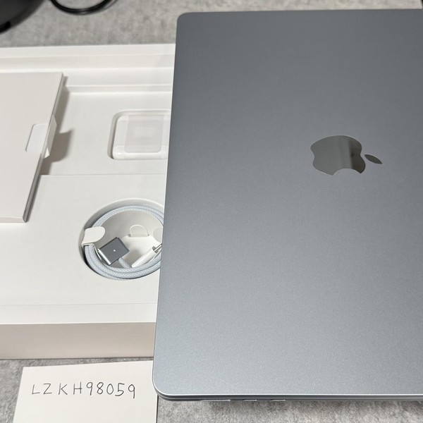 MacBook Air 2025 (M4) - 15 inch - 256 GB, Sky Blue, 16 GB, Apple M4