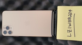 Good
													Apple iPhone 11 Pro Max - Unlocked, Gold, 256 GB, A2161, photo 3 of 6