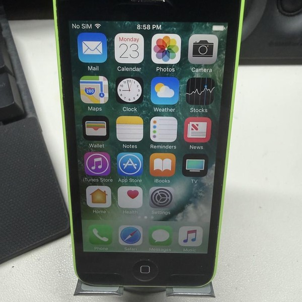 Apple iPhone 5C - Unlocked, 16 GB, Green, A1456