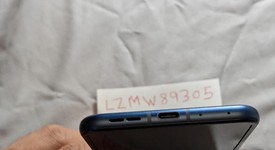 Mint
													Motorola Razr (2025) - Total by Verizon, Blue, 256 GB, 8 GB, photo 4 of 11