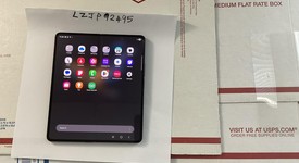 Good
													Samsung Galaxy Z Fold4 5G - Verizon, Black, 256 GB, 12 GB, SM-F936U, photo 4 of 16