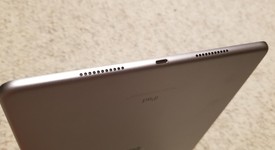 Mint
													Apple iPad Pro 10.5" - AT&T, Gray, 64 GB, photo 4 of 6