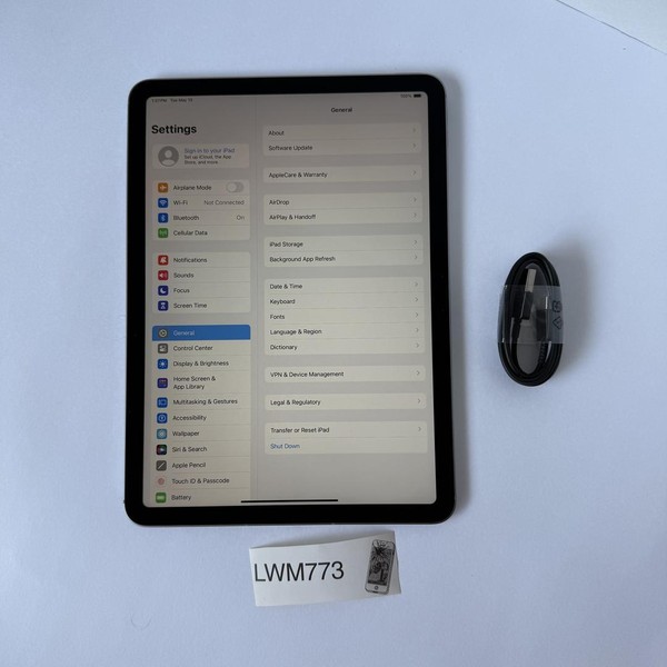 Apple iPad Air 11 inch (M2) 2024 - Unlocked, 128 GB, Gray, A2903