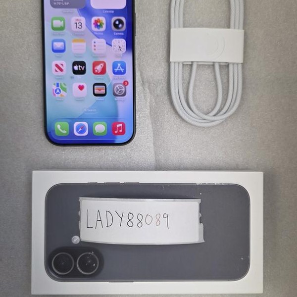 Apple iPhone 17 - Unlocked, 256 GB, Black, A3258