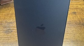 Mint
													Apple iPhone 16e - Unlocked, Black, 256 GB, A3212, photo 4 of 6