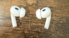 Used
													Apple AirPods Pro 2 - Lightning, photo 4 of 11