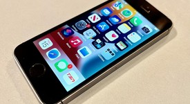 Good
													Apple iPhone SE 1st Gen 2016 - Unlocked, Grey, 128 GB, A1662, photo 1 of 13