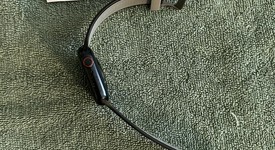 Good
													Apple Watch SE 2nd Gen 44mm - Unlocked, Midnight, A2727 - Cellular, Aluminum, photo 5 of 5