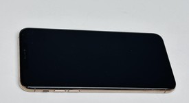Mint
													Apple iPhone 11 Pro Max - Unlocked, Gold, 64 GB, A2161, photo 3 of 9