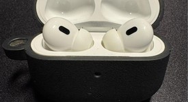 Used
													Apple AirPods Pro 2 - Lightning, photo 3 of 7