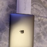 Good MacBook Air 2020 - 13 inch - Apple M1, Gray, 256 GB, 8 GB