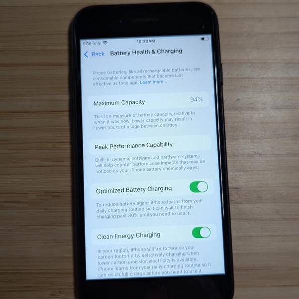 Apple iPhone SE 3rd Gen 2022 - Unlocked, 64 GB, Midnight, A2595