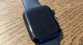 Good
													Apple Watch SE 2nd Gen 44mm - Midnight, A2723 - GPS, Aluminum, photo 1 of 8