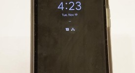 Mint
													Google Pixel 2 XL - Verizon, Black & White, 128 GB, Verizon Edition, photo 2 of 7