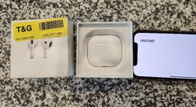 Used
													Apple AirPods 4th Gen - Standard, photo 1 of 4