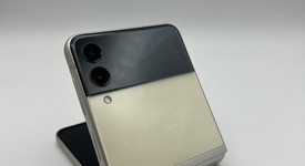 Mint
													Samsung Galaxy Z Flip3 5G - AT&T, Cream, 256 GB, 8 GB, SM-F711U, photo 3 of 5