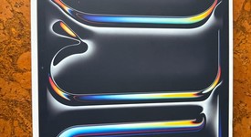 Mint
													Apple iPad Pro 13" (M5) 2025 - Wi-Fi, Apple M5 9-Core, Space Black, 256 GB, A3360, Standard Glass, photo 1 of 12