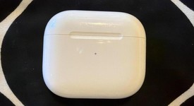 Used
													Apple AirPods 3rd Gen - MagSafe Case, photo 2 of 7