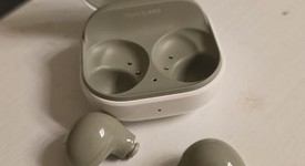 Used
													Samsung Galaxy Buds2 - Olive, SM-R177, photo 2 of 6
