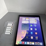 Good Apple iPad (9th Gen) - Unlocked, 256 GB, Gray, A2603