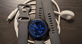 Good
													Google Pixel Watch 3 - Unlocked, Black, 45mm, LTE, photo 1 of 6