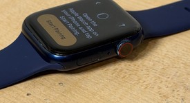 Good
													Apple Watch Series 6 44mm - Unlocked, Blue, A2294 - Cellular, Aluminum, photo 5 of 9