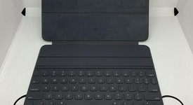 Used
													Apple Magic Keyboard for iPad Pro - Black, photo 1 of 9