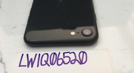 Good
													Apple iPhone SE 2nd Gen 2020 - Unlocked, Black, 64 GB, A2275, photo 5 of 7
