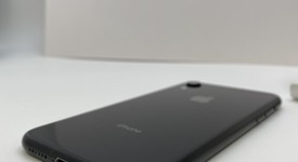 Fair
													Apple iPhone Xr - Unlocked, Black, 64 GB, A1984, photo 4 of 8