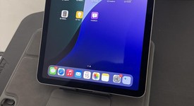 Mint
													Apple iPad Air 11" (M2) 2024 - Unlocked, Gray, 128 GB, A2903, photo 4 of 12