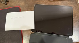 Good
													Apple iPad Pro 12.9" 5th Gen 2021 - Unlocked, Silver, 1 TB, photo 1 of 7