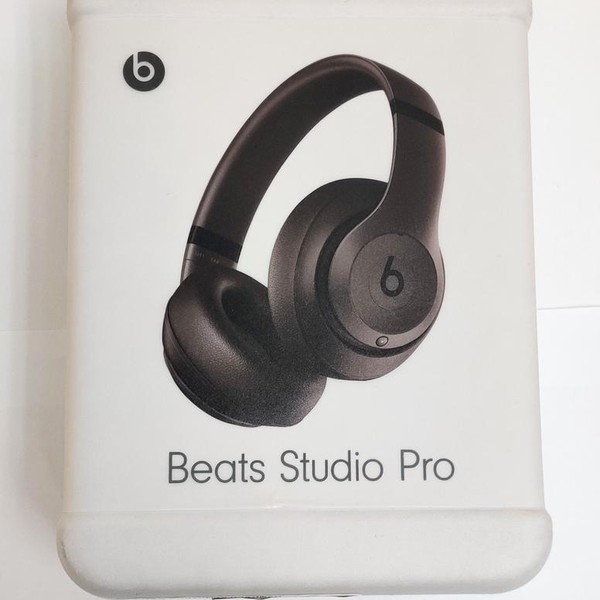 Beats Studio Pro - Brown