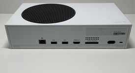 Good
													Xbox Series S (2020) - White, 512 GB, photo 3 of 5