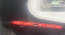 Good
													Apple iPhone Xr - AT&T, Red, 128 GB, A1984, photo 5 of 9