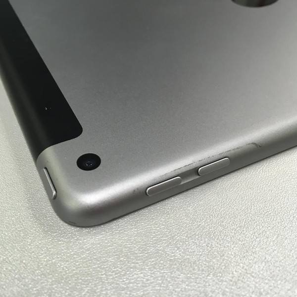 Apple iPad 6th Gen - Unlocked, 128 GB, Gray, A1954