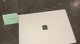 Mint
													Microsoft Surface Laptop 2 - I5, Platinum, 256 GB, 8 GB, photo 3 of 9