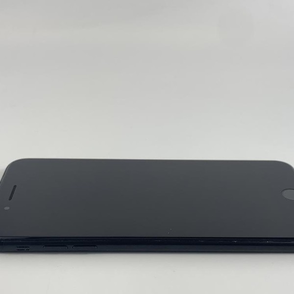 Apple iPhone 7 - Consumer Cellular, 128 GB, Black, A1660