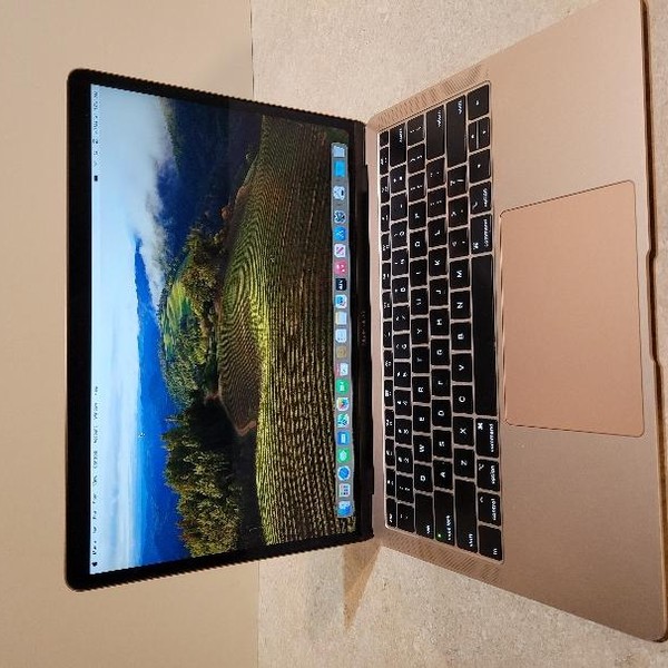 MacBook Air 2018 - 13 inch - 128 GB, Gold, 8 GB, Intel Core i5