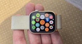 Mint
													Apple Watch Series 9 45mm - T-Mobile, Starlight, A2984 - Cellular, Aluminum, photo 2 of 11