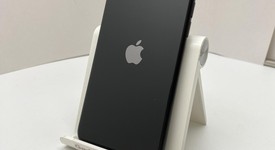 Good
													Apple iPhone SE 2nd Gen 2020 - Unlocked, Black, 128 GB, A2275, photo 3 of 7