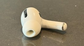 Used
													Apple AirPods Pro 1st Gen - Wireless Case, photo 1 of 7
