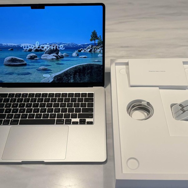 MacBook Air 2025 (M4) - 15 inch - 1 TB, Silver, 32 GB, Apple M4