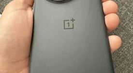 Mint
													OnePlus 13 - Unlocked, Black Eclipse, 512 GB, 16 GB, photo 3 of 10