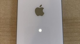 Mint
													Apple iPhone SE 2nd Gen 2020 - Unlocked, White, 128 GB, A2275, photo 2 of 7