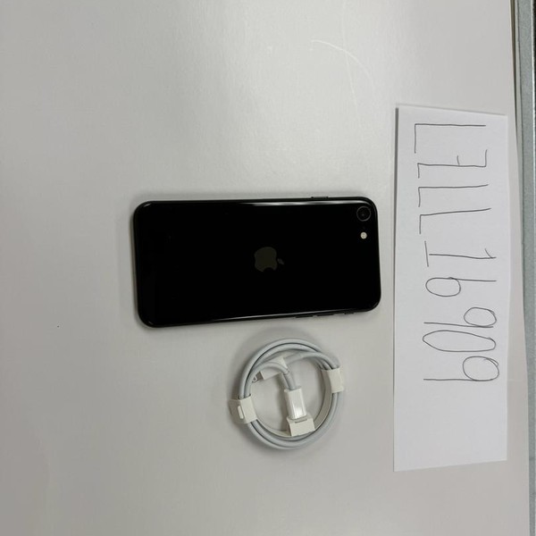 Apple iPhone SE 3rd Gen 2022 - Unlocked, 64 GB, Midnight, A2595